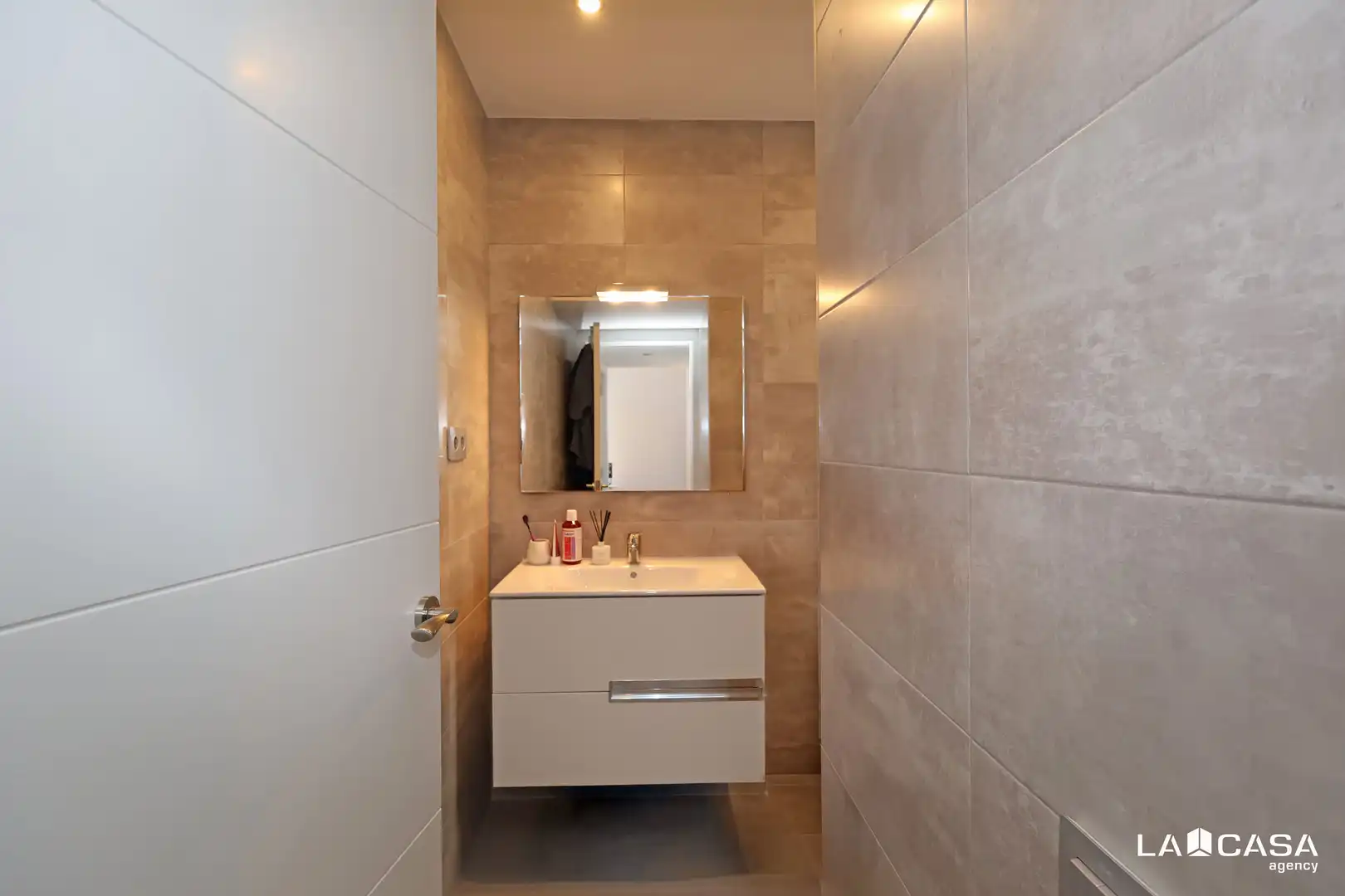 Badezimmer von Wohnung zum Verkauf in L'Hospitalet de Llobregat
