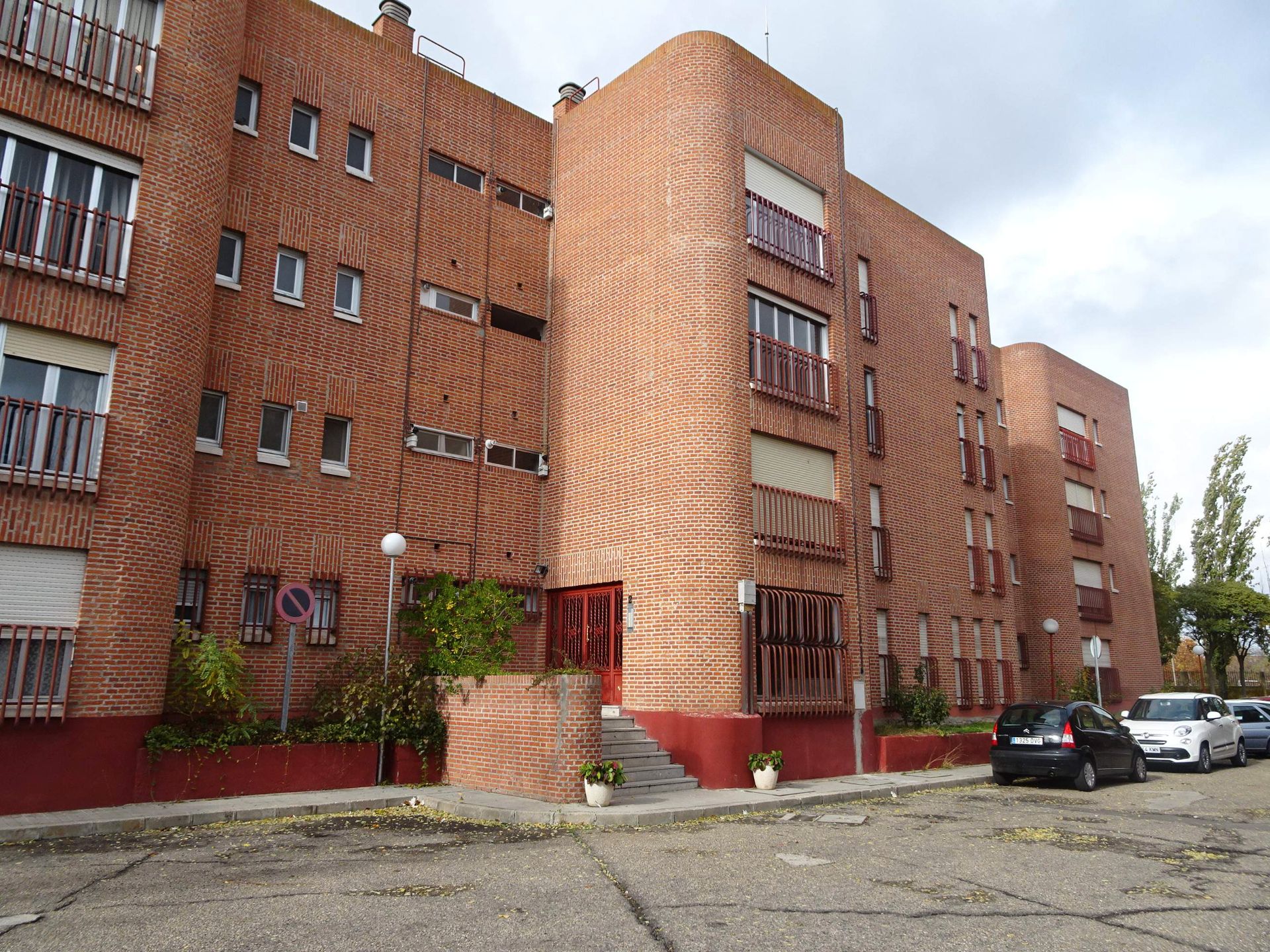 Exterior view of Flat for sale in Medina del Campo  with Heating, Oven and Washing machine