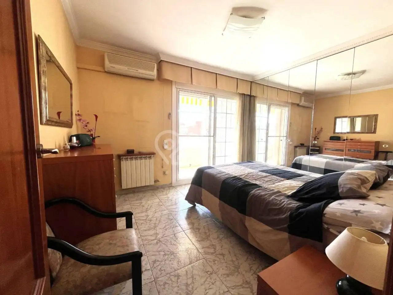Dormitori de Casa adosada en venda en Palau-solità i Plegamans amb Aire condicionat, Calefacció i Jardí privat