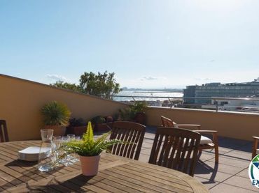 Mini appartamento con piscina in vendita a Passeig MARITIM 31