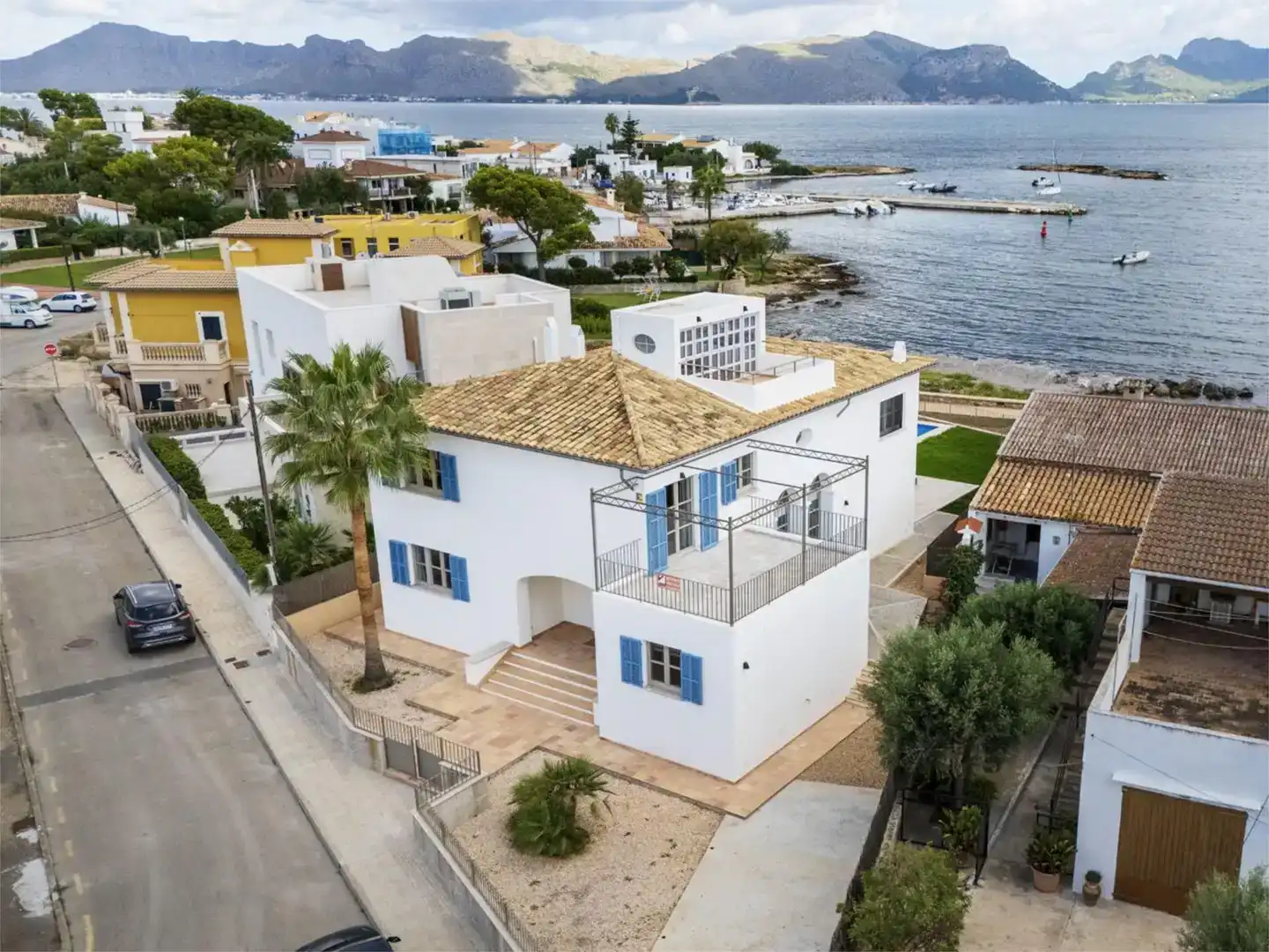 Vista exterior de Pis en venda en Alcúdia amb Aire condicionat, Jardí privat i Parquet