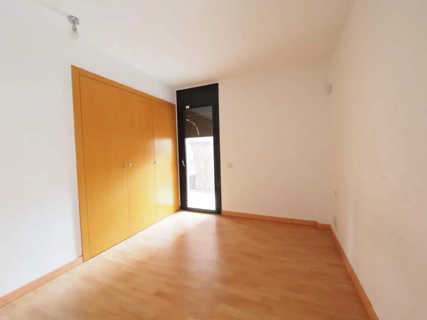 Dormitori de Pis en venda en Barcelona amb Parquet, Terrassa i Piscina comunitària
