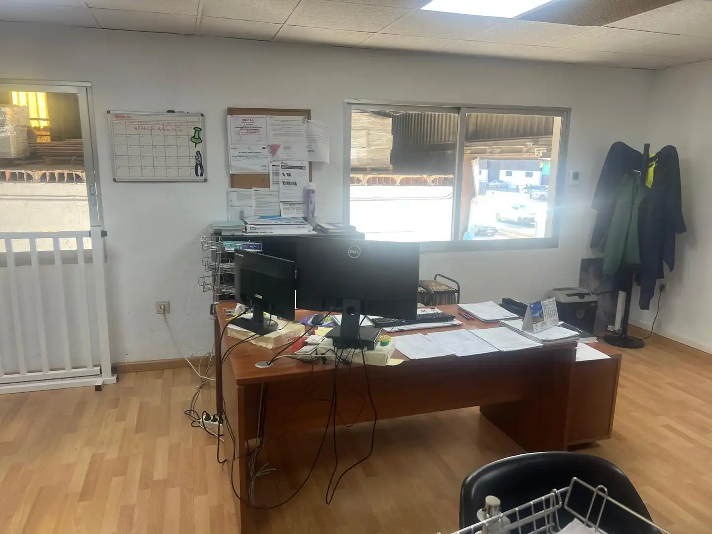 Nau industrial en venda en Manises amb Alarma