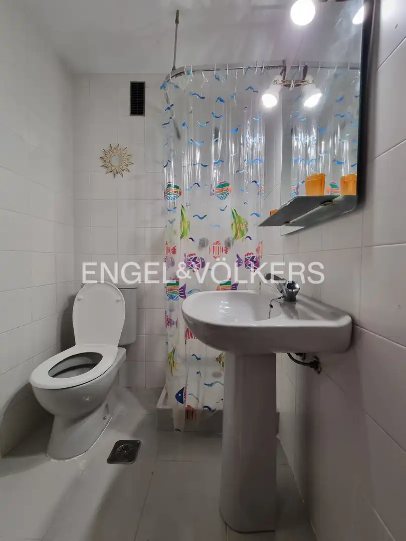 Baño de Piso de alquiler en Sevilla con Aire acondicionado, Calefacción y Terraza