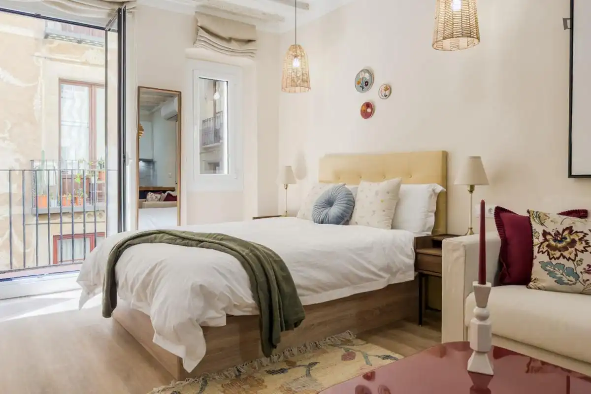 Habitación de Estudio de alquiler en Barcelona con Aire acondicionado, Calefacción y Amueblado
