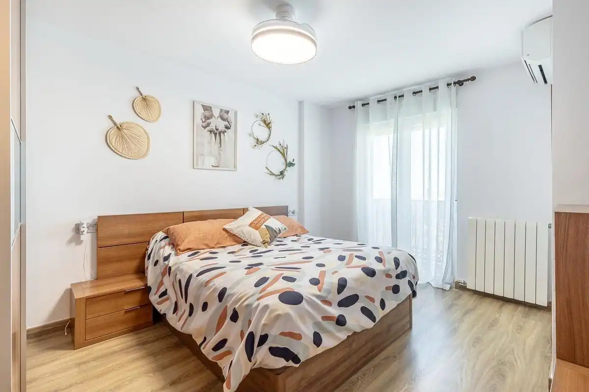 Dormitori de Casa adosada en venda en Güevéjar amb Aire condicionat, Calefacció i Terrassa