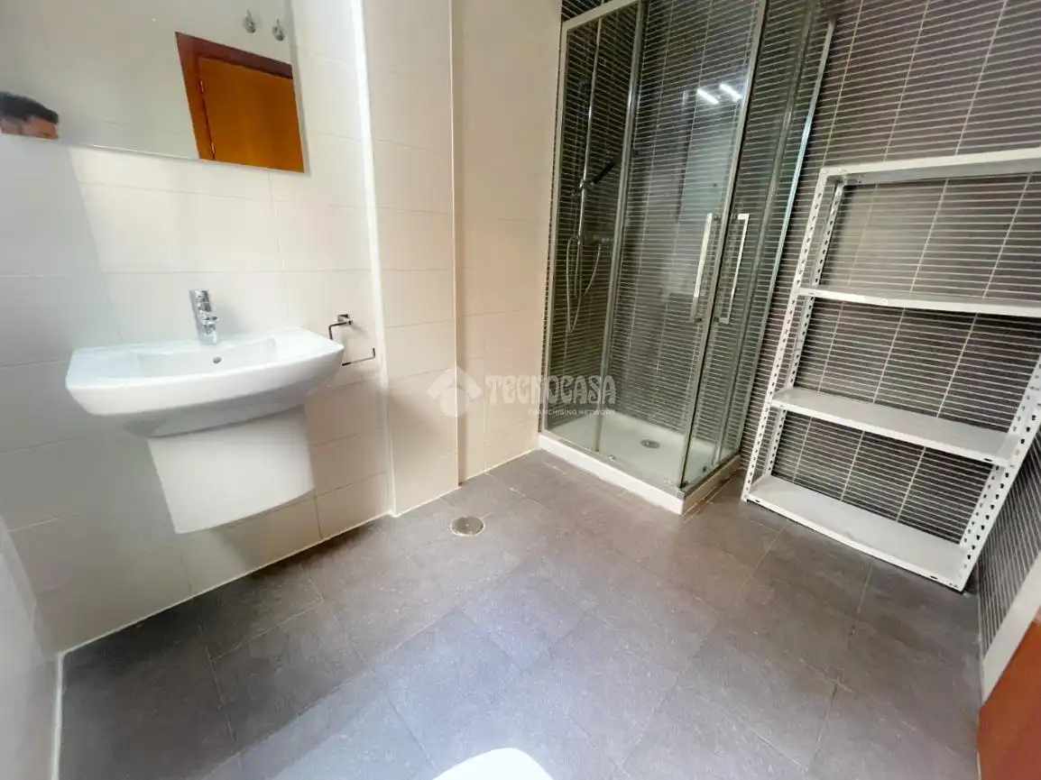 Bathroom of Flat for sale in Guadarrama  with Heating, Storage room and Balcony