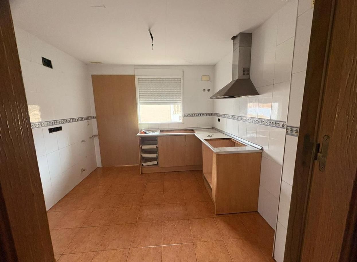 Kitchen of Flat for sale in La Roda  with Balcony