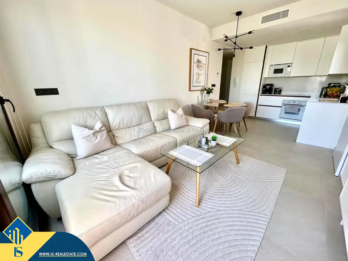 Bungalow con piscina en venta en Los Balcones - Los Altos, imagen 3