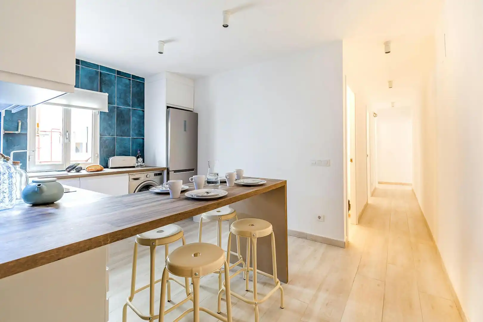 Cocina de Piso de alquiler en Madrid con Lavadora y TV