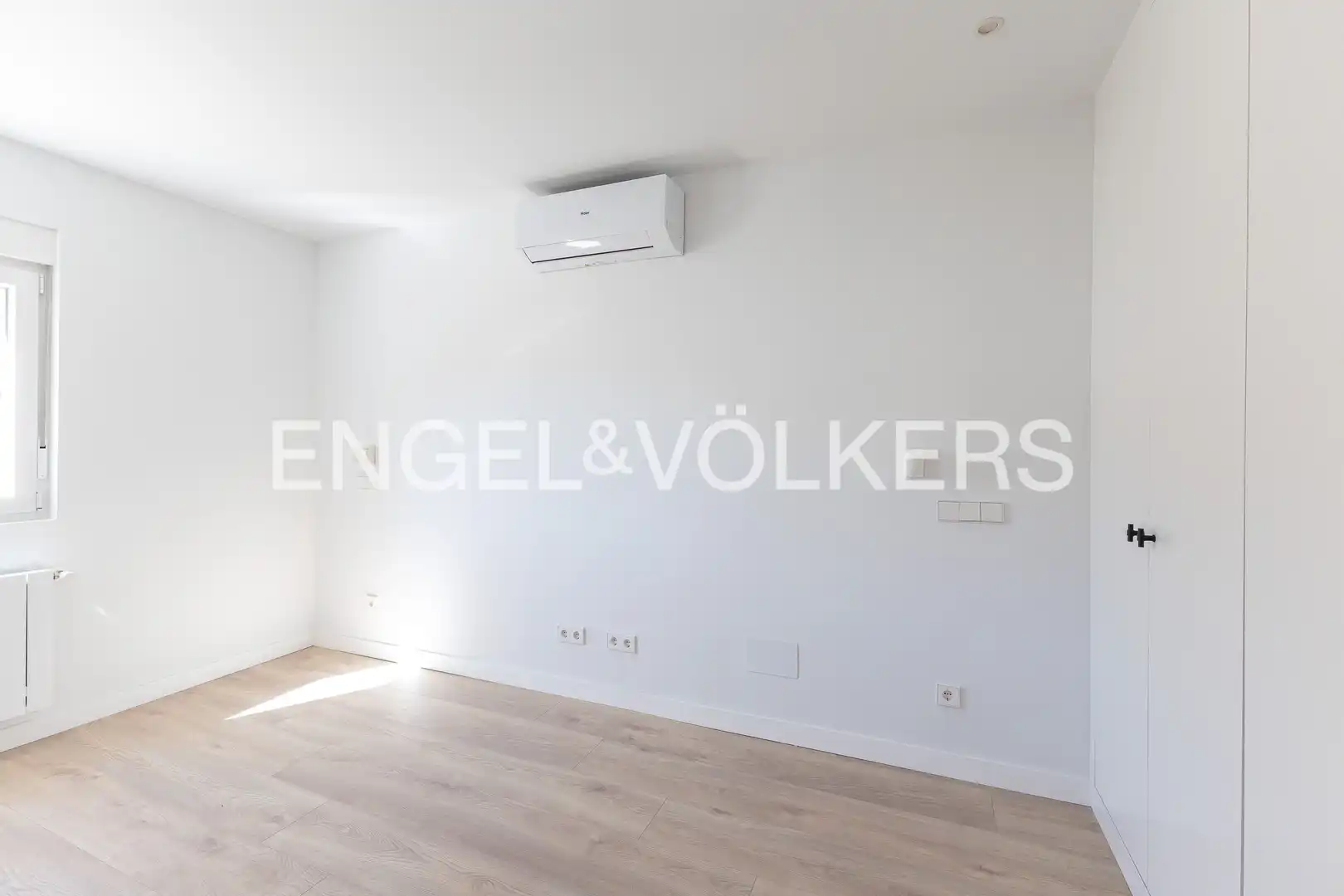 Habitación de Casa o chalet de alquiler en Madrid con Aire acondicionado, Calefacción y Terraza