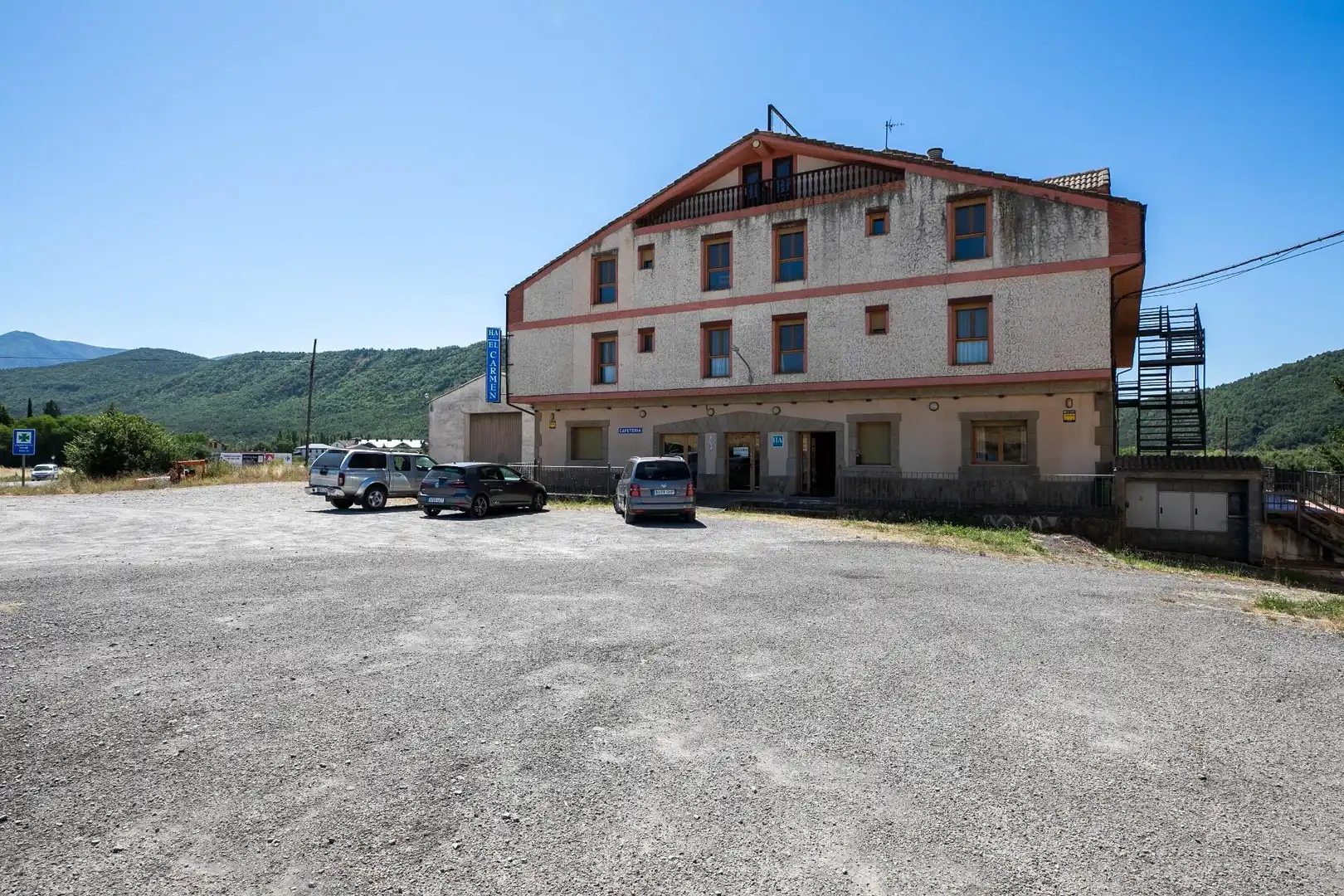 Außenansicht von Gebäude zum Verkauf in Puente la Reina de Jaca