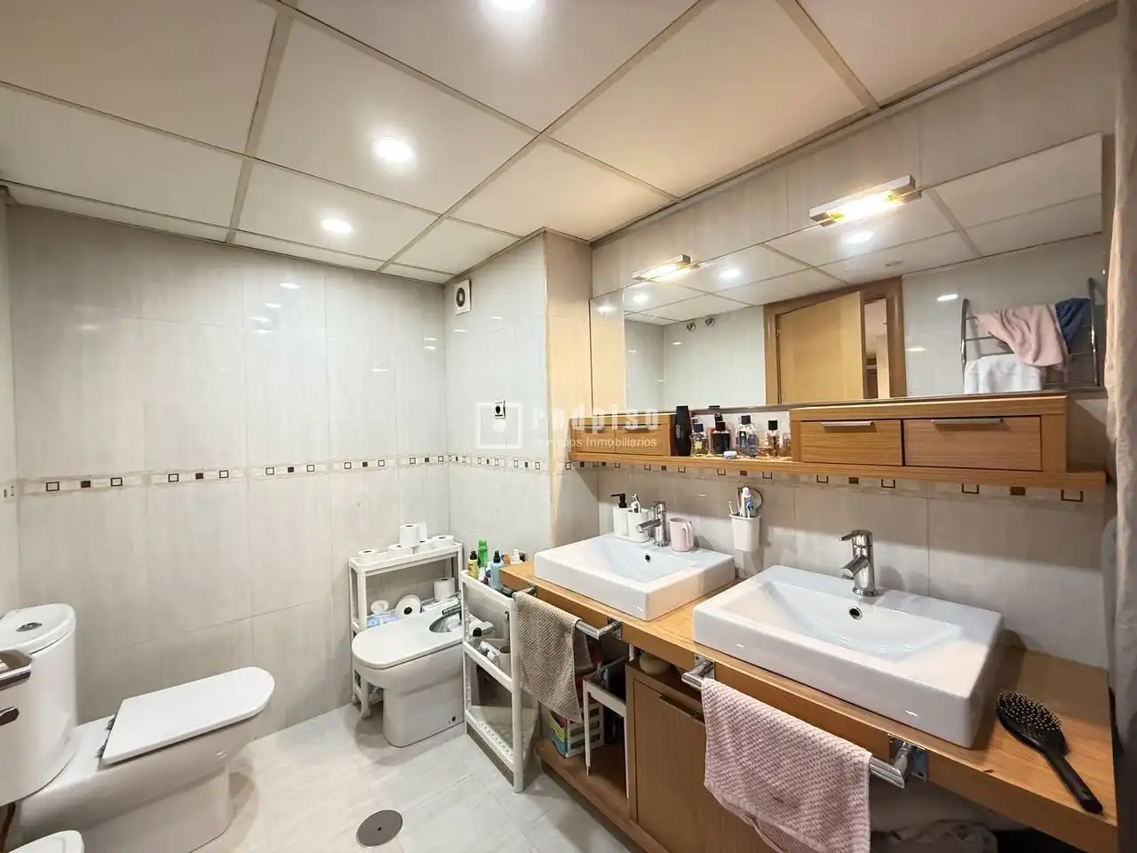 Baño de Piso en venta en Málaga con Aire acondicionado, Calefacción y Jardín privado