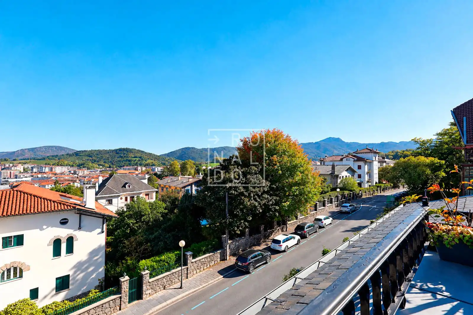Vista exterior de Àtic en venda en Centro - Mendibil - Santiago