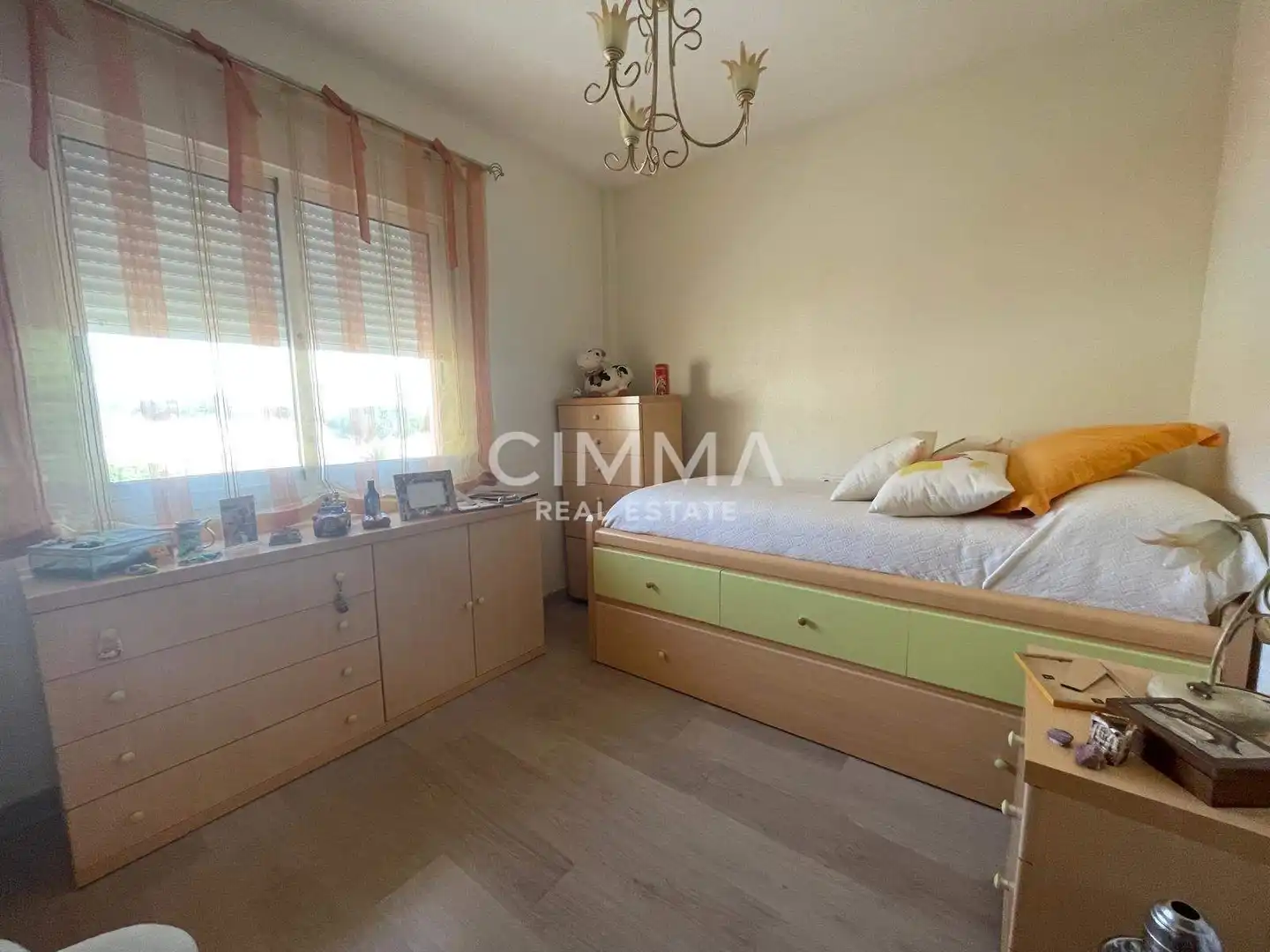 Dormitori de Casa o xalet en venda en La Nucia amb Aire condicionat, Jardí privat i Terrassa