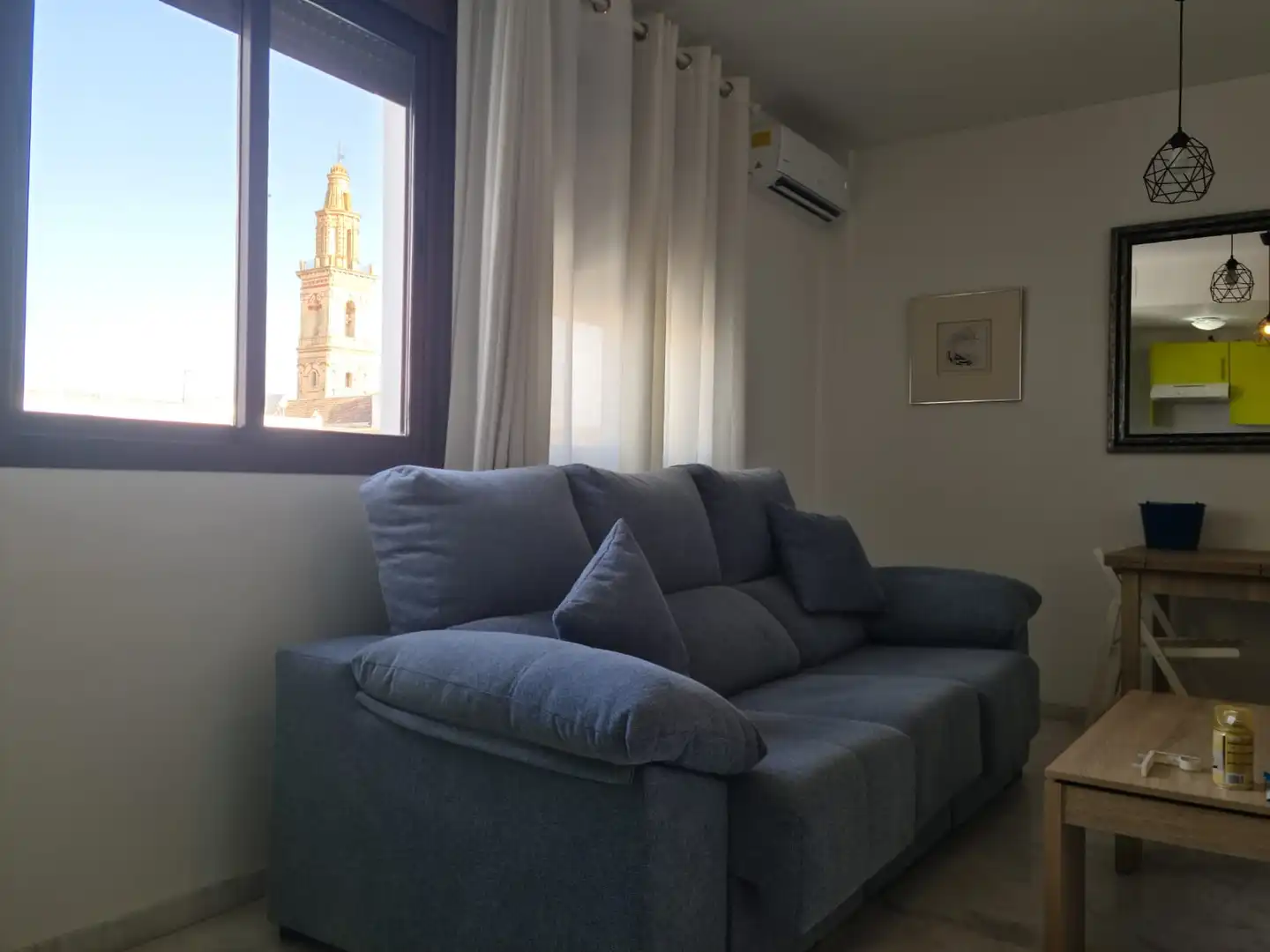 Sala d'estar de Apartament de lloguer en Écija amb Aire condicionat, Calefacció i Moblat
