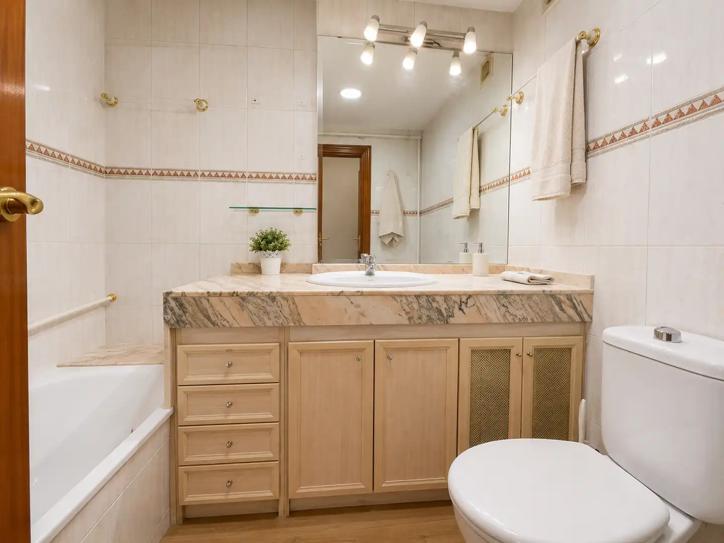 Baño de Piso en venta en Mataró con Aire acondicionado, Calefacción y Parquet