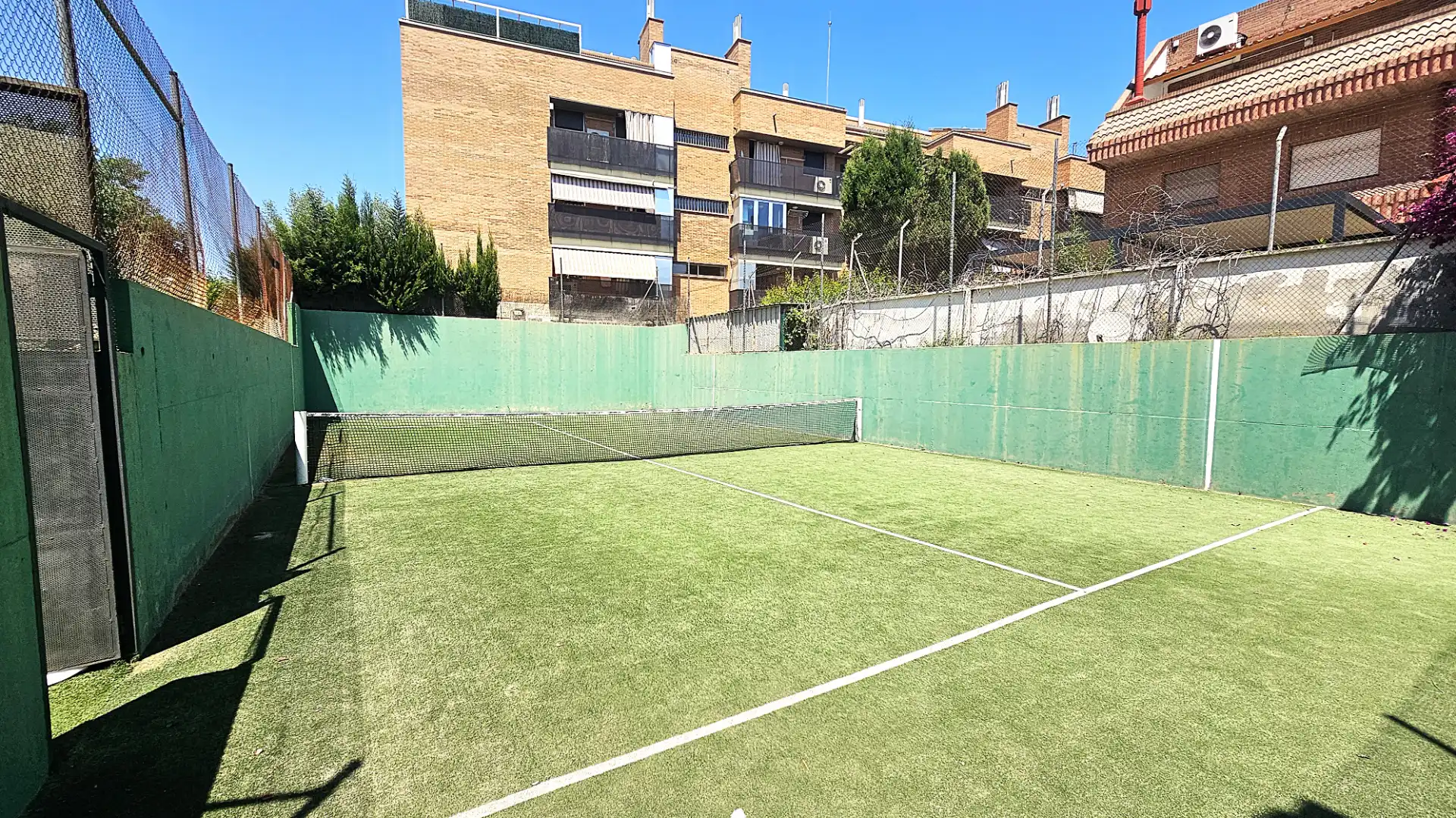 Jardín de Casa adosada en venta en Zaragoza con Aire acondicionado, Calefacción y Jardín privado