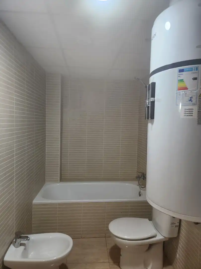 Wohnung mit Aufzug zum Verkauf in Calle Estepona 3, imagen 4