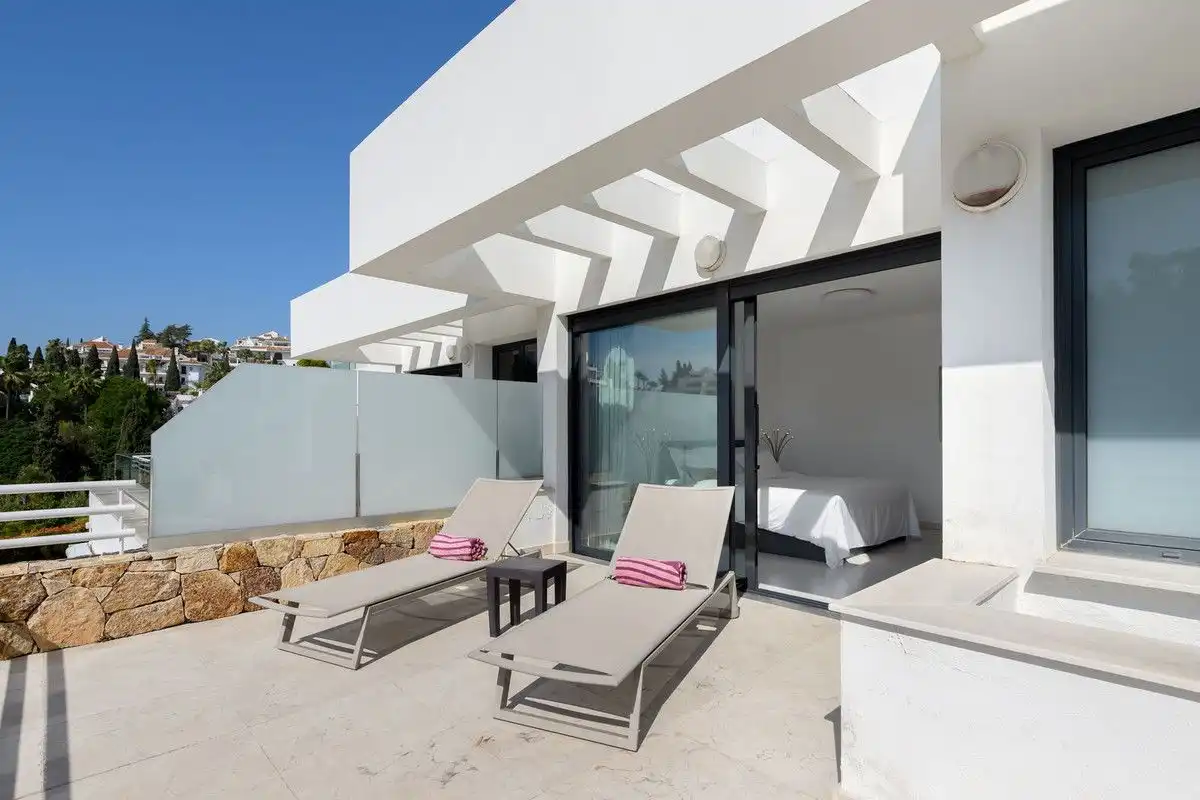 Terrassa de Casa o xalet en venda en Marbella amb Terrassa, Alarma i Piscina comunitària