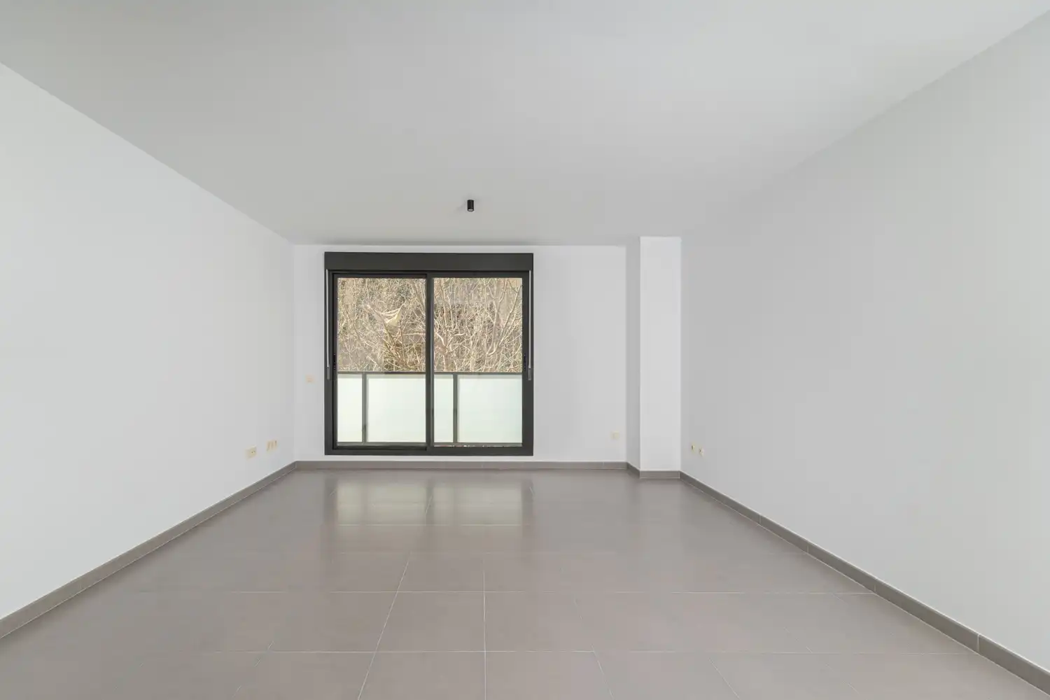 Piso con terraza en venta en Benicalap, imagen 3
