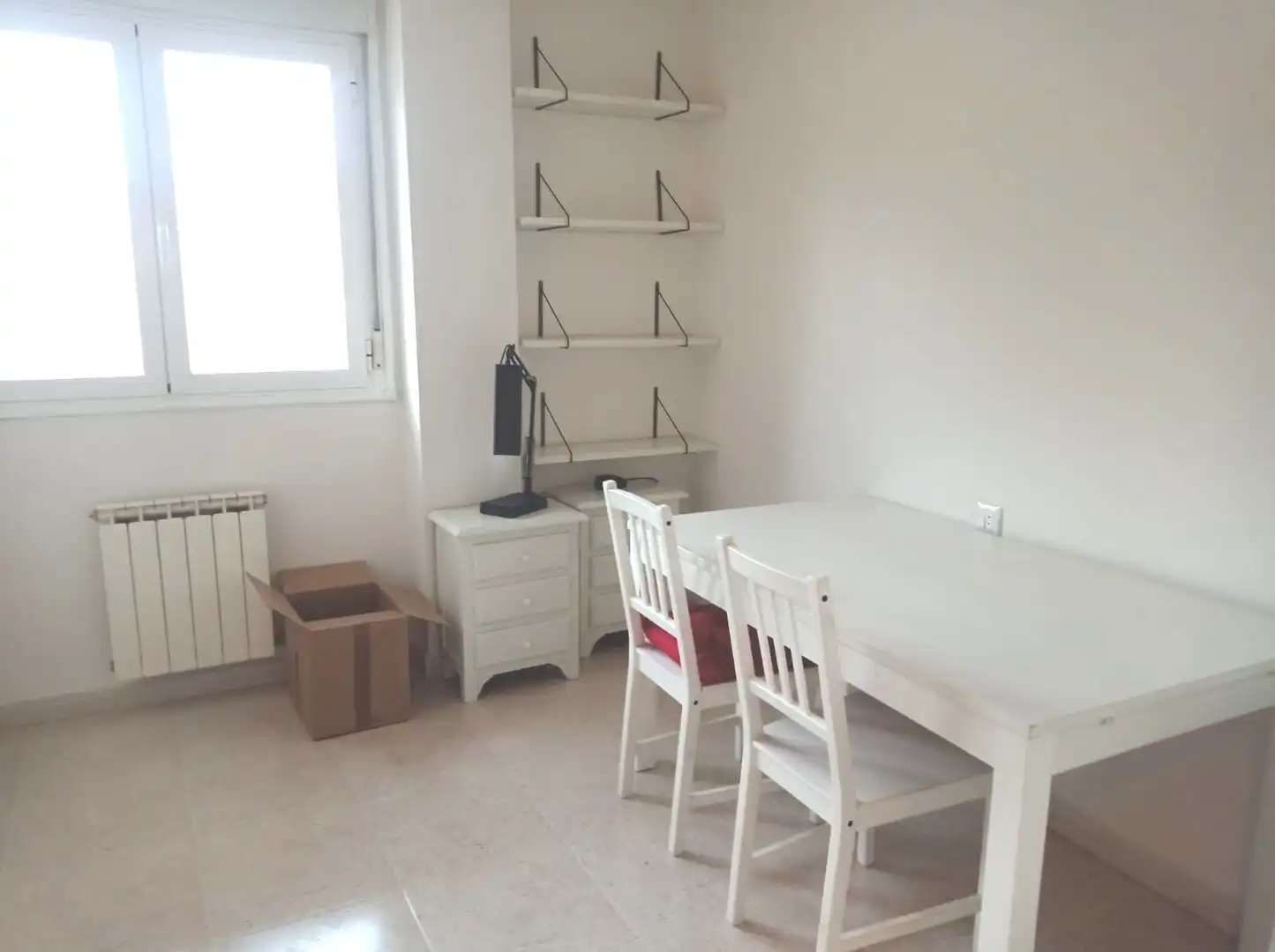 Comedor de Piso en venta en Monzón con Calefacción, Terraza y Trastero