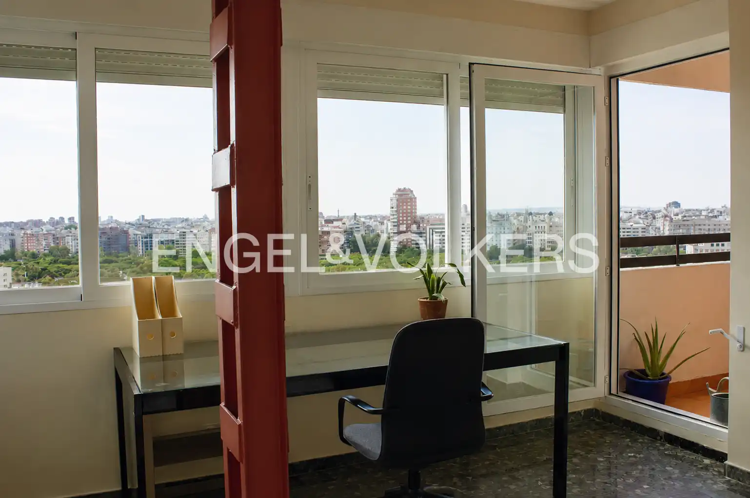 Flat for rent in Valencia  with Heating, Furnished and Balcony