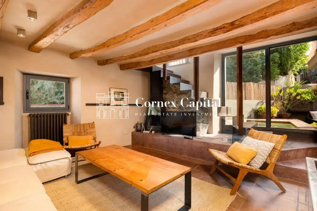 Living room of Houses for sale in Jafre, Girona