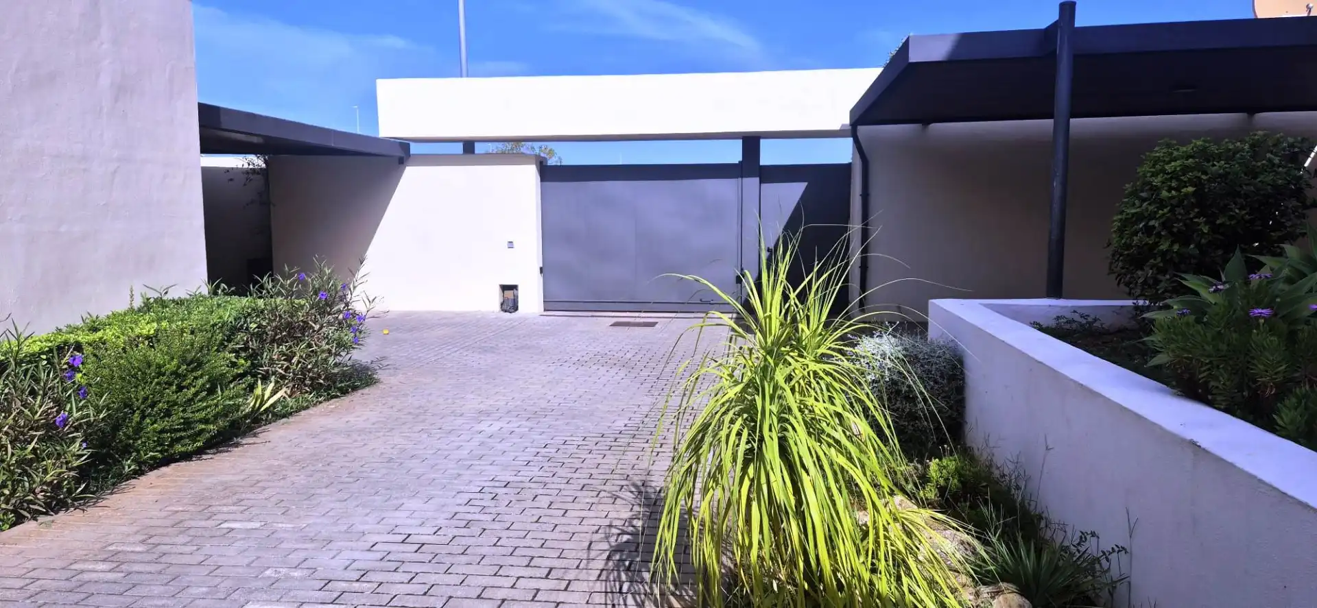 Vista exterior de Casa adosada en venta en Puerto Real con Aire acondicionado, Jardín privado y Parquet