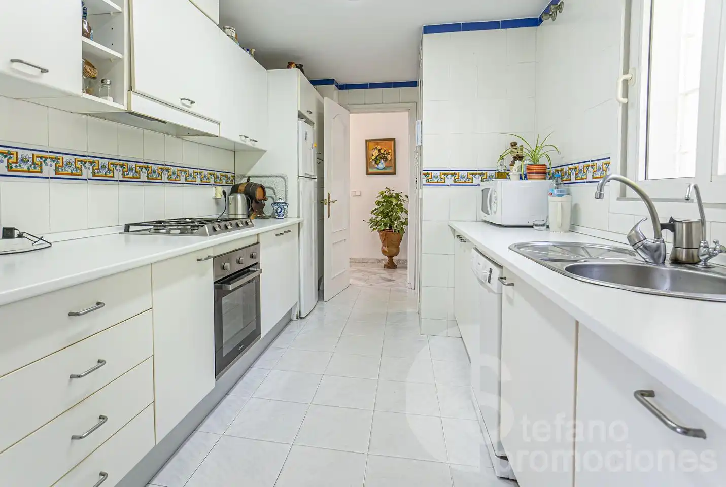 Kitchen of Detached homes for sale in Málaga  with Air Conditioner, Private garden and Terrace
