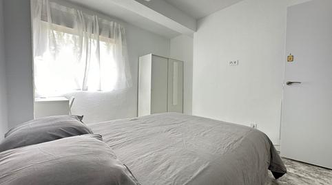 Photo 3 of Flat to share in Calle de Sáhara, 52, Los Rosales, Madrid