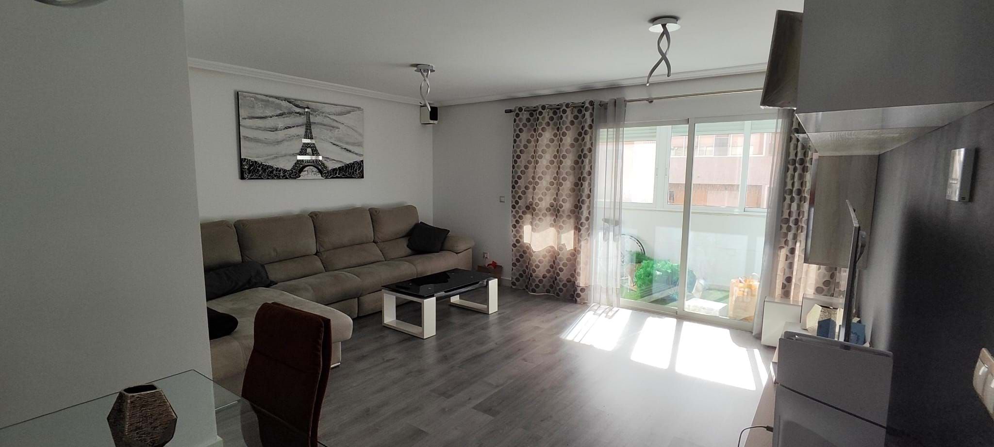 Sala d'estar de Pis en venda en Alicante / Alacant amb Aire condicionat, Calefacció i Terrassa