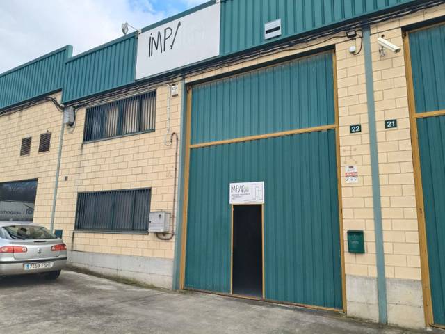 Local comercial en Alquiler en Calle Soto Galo, 19 en Polígono Cantabria