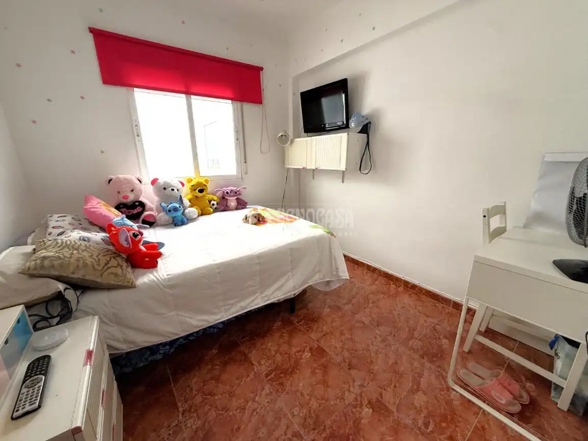 Bedroom of Flat for sale in Paterna