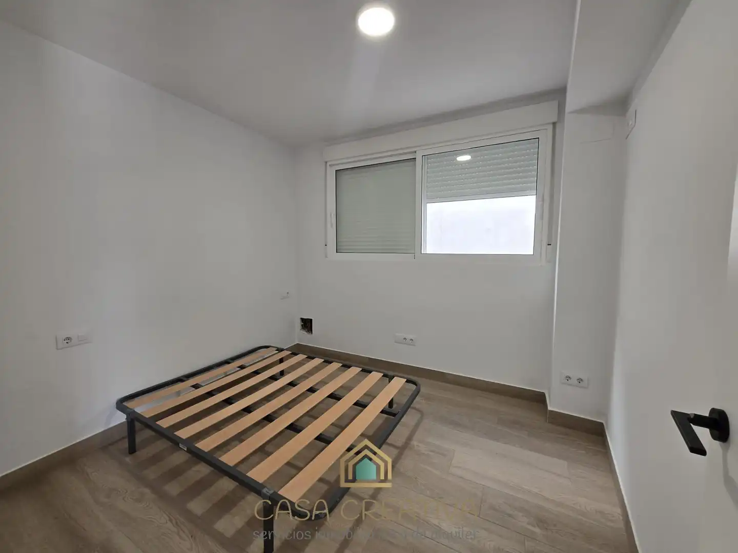 Dormitori de Pis de lloguer en Gandia amb Aire condicionat, Calefacció i Terrassa
