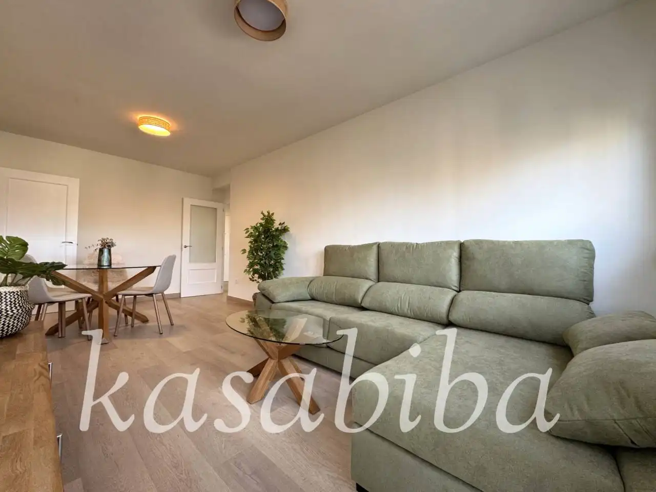 Sala d'estar de Pis de lloguer en Valencia amb Aire condicionat, Parquet i Terrassa
