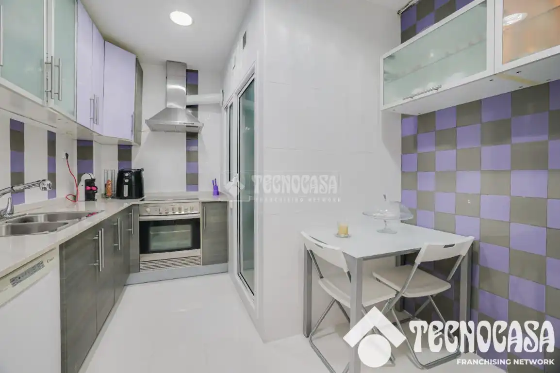 Cocina de Piso en venta en Barcelona con Aire acondicionado