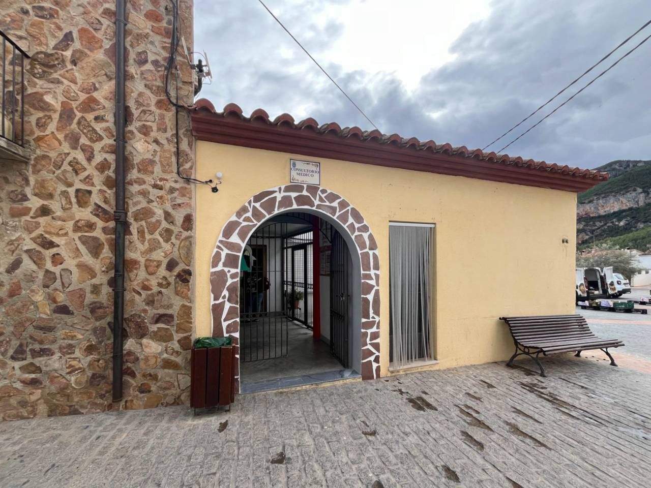 Exterior view of House or chalet for sale in Torrechiva  with Terrace
