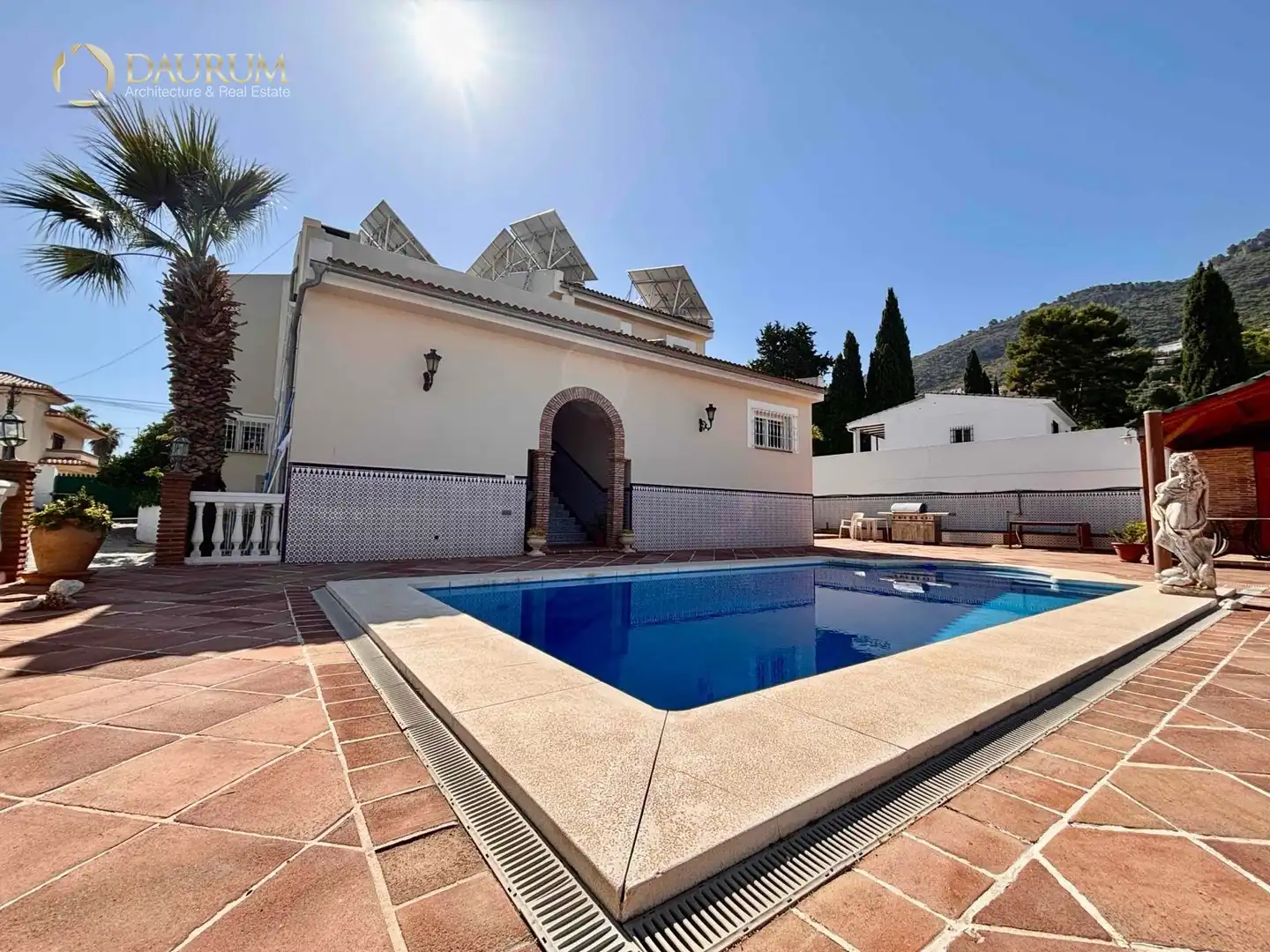 Vista exterior de Casa o chalet en venta en Alhaurín de la Torre con Aire acondicionado, Terraza y Trastero