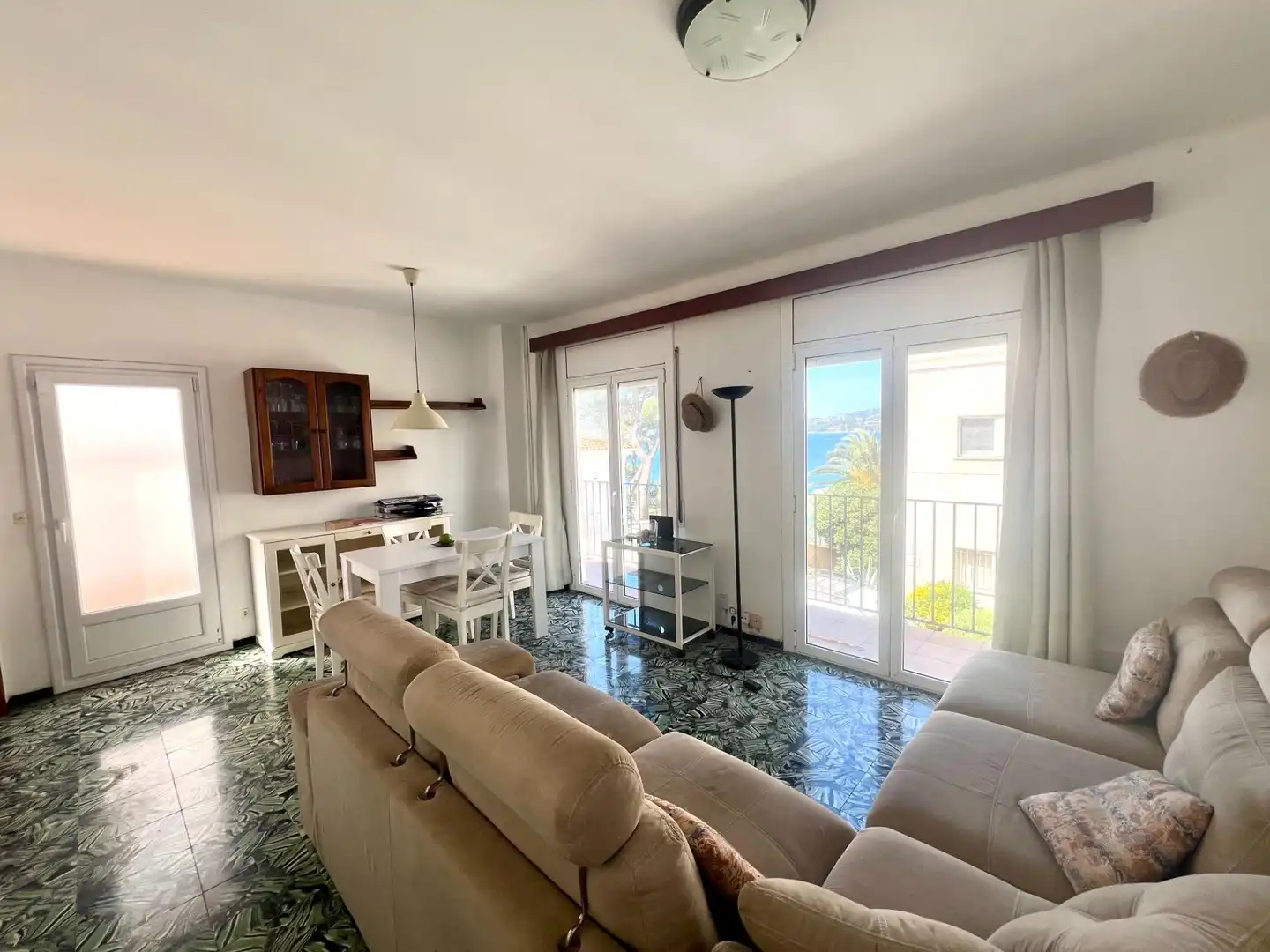 Living room of Flat for sale in Palamós  with Heating, Terrace and Storage room
