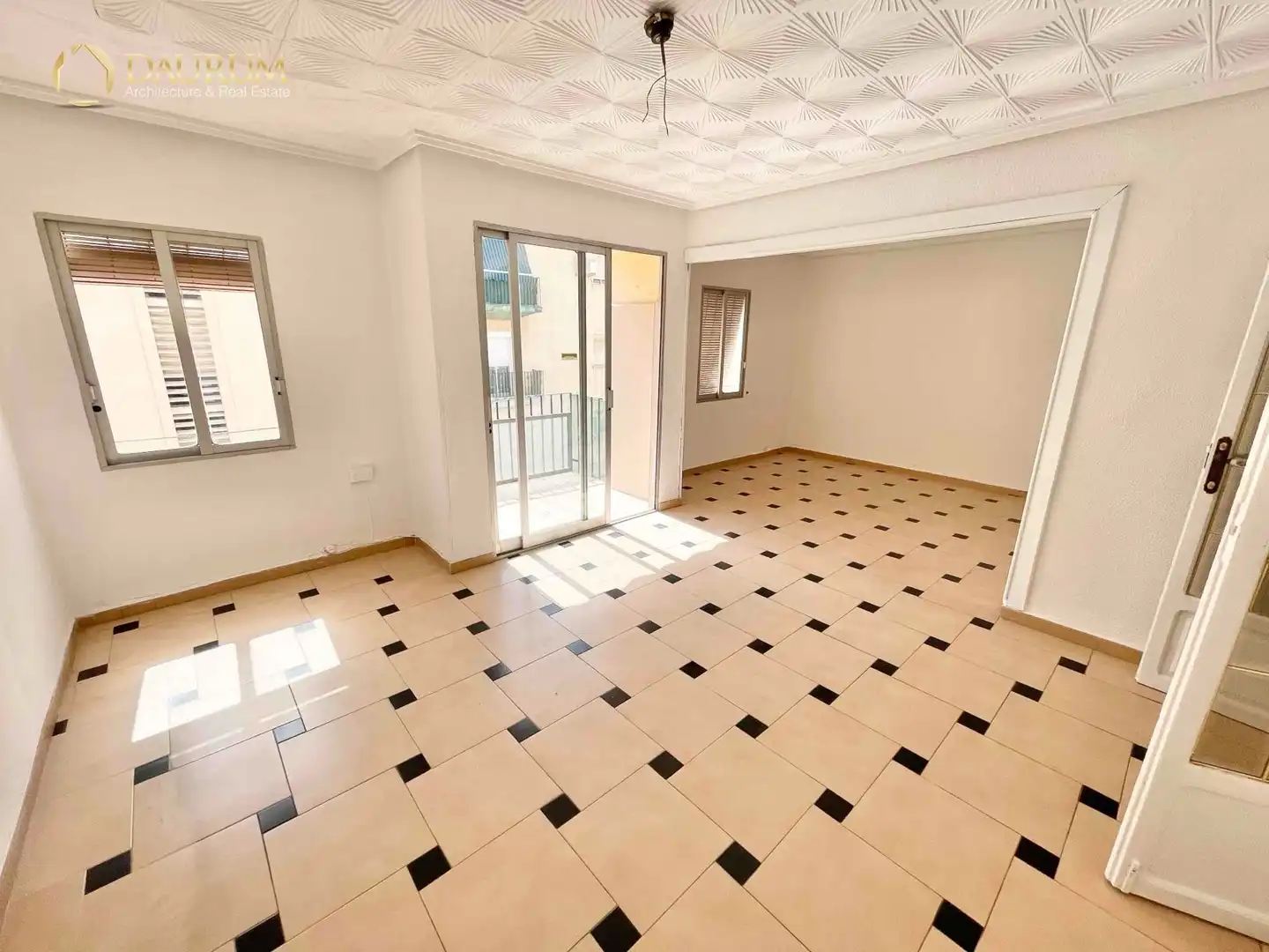 Exterior view of Flat for sale in Valencia  with Terrace and Storage room