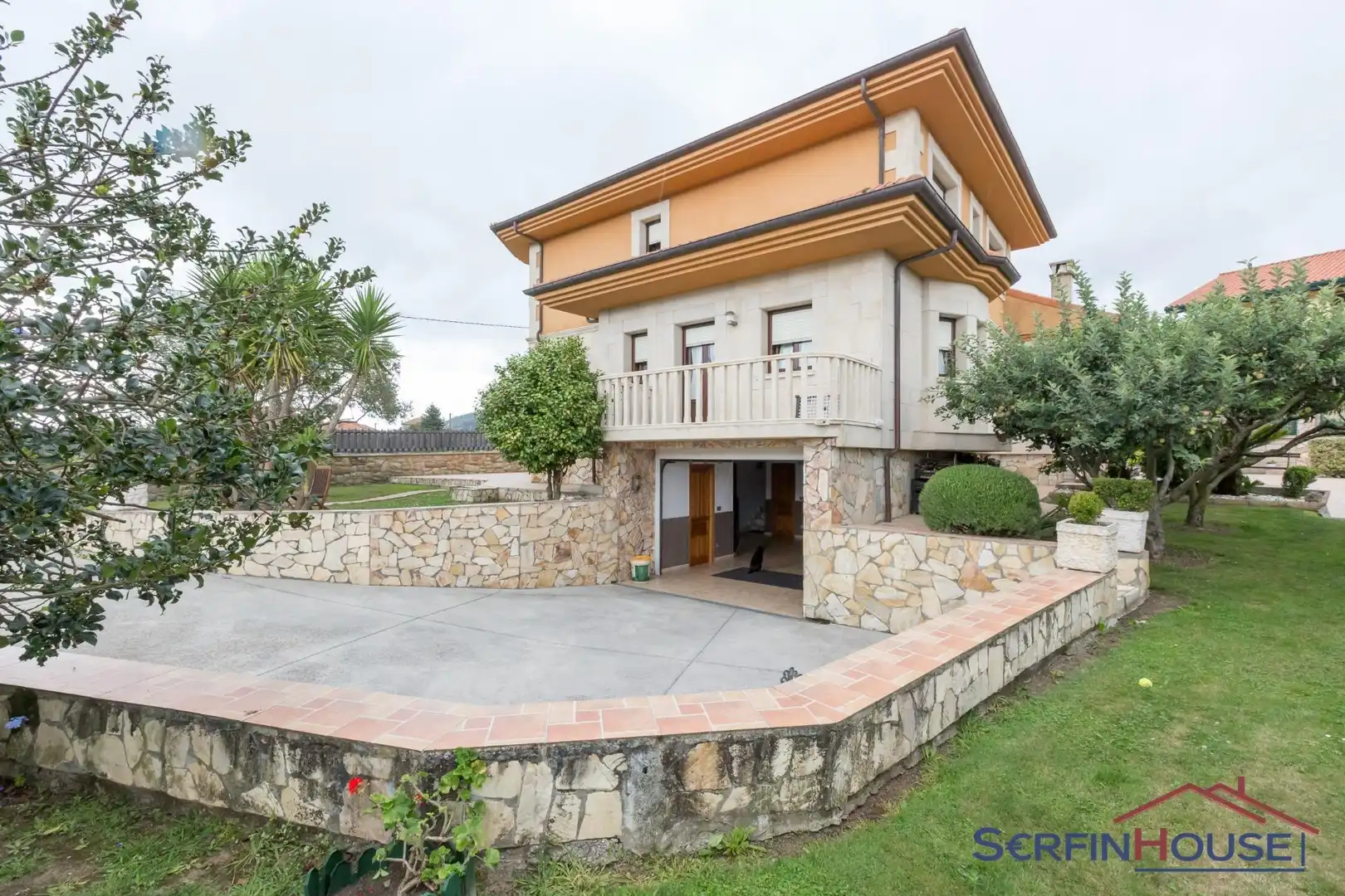 Vista exterior de Casa o chalet en venta en Meruelo con Calefacción, Jardín privado y Terraza