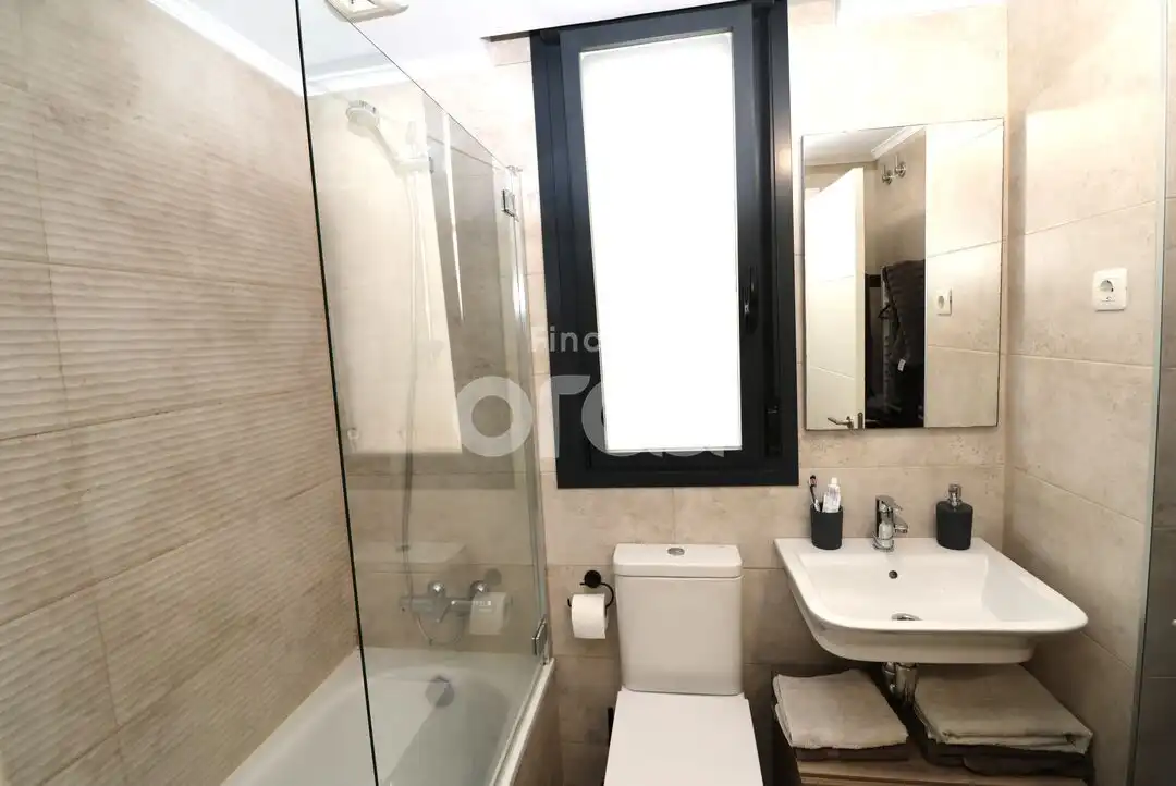 Badezimmer von Wohnung zum Verkauf in Santurtzi  mit Heizung, Terrasse und Abstellraum