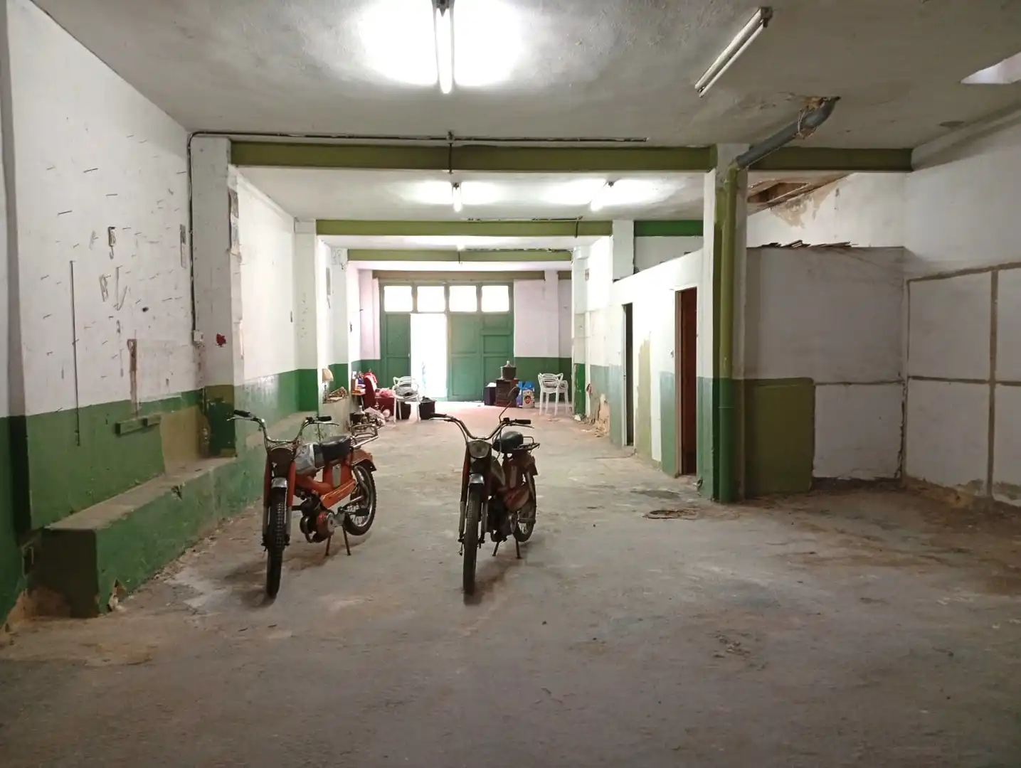 Local comercial en venda a Calle Jesús 10, imagen 4