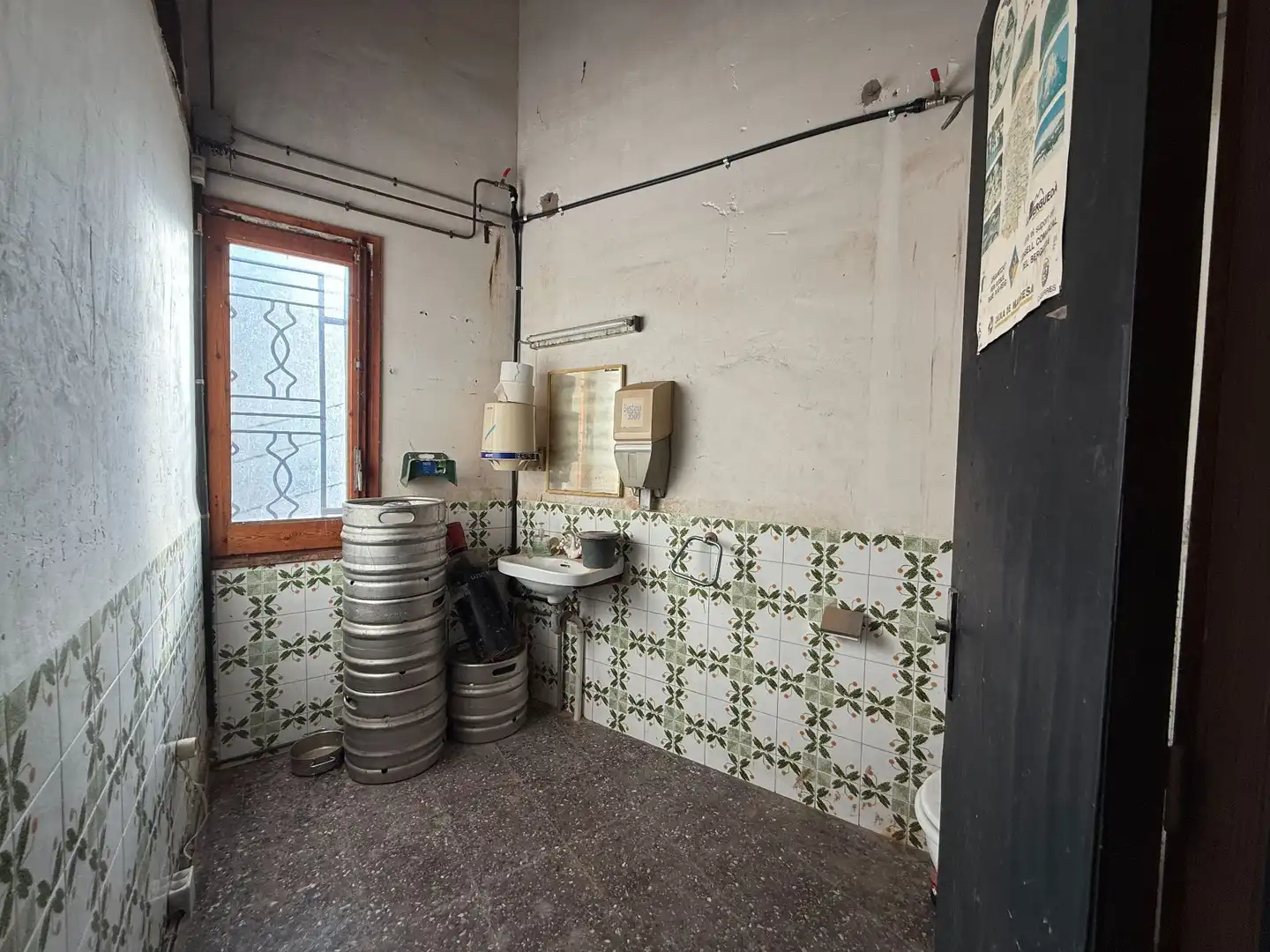 Bathroom of Buildings for sale in Puig-reig