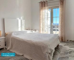 Dormitori de Apartament de lloguer en  Granada Capital amb Aire condicionat, Calefacció i Moblat
