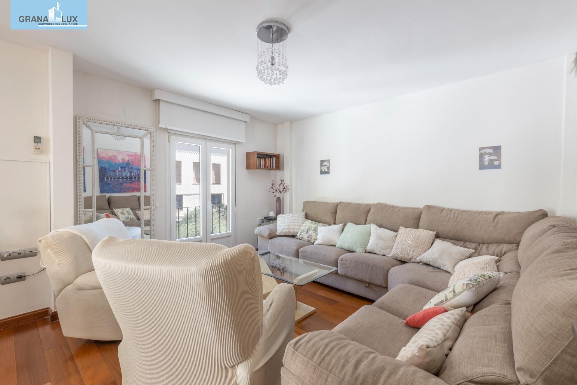 Sala de estar de Casa o chalet en venta en  Granada Capital con Aire acondicionado, Terraza y Balcón