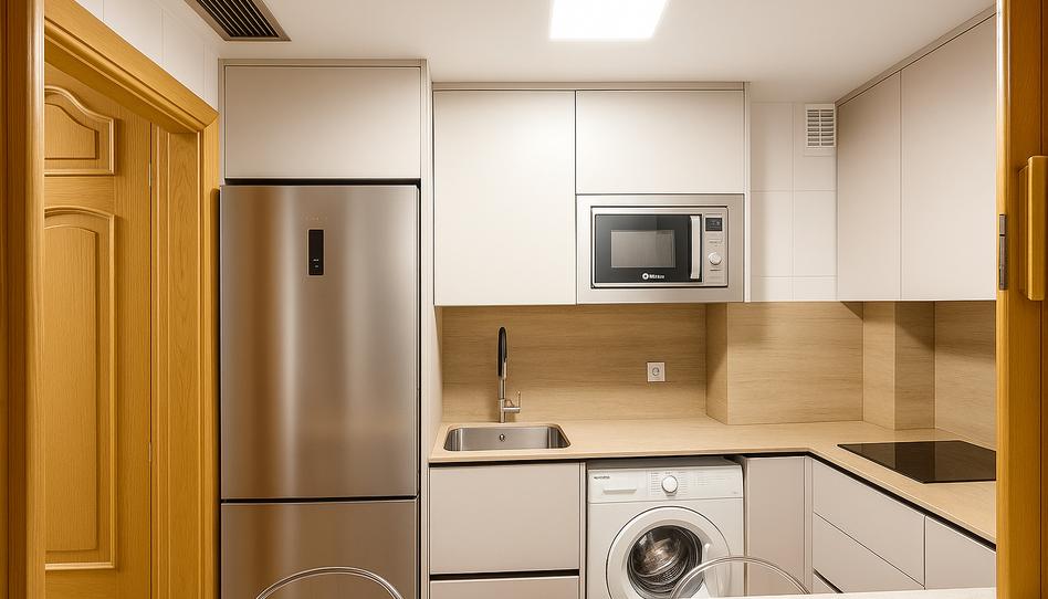 Photo 1 of Flat to rent in Arabial, 123, Rosaleda - Juventud, Granada