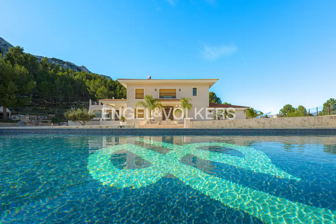 Exterior view of Houses for sale in El Castell de Guadalest  with Private garden, Swimming Pool and Jacuzzi