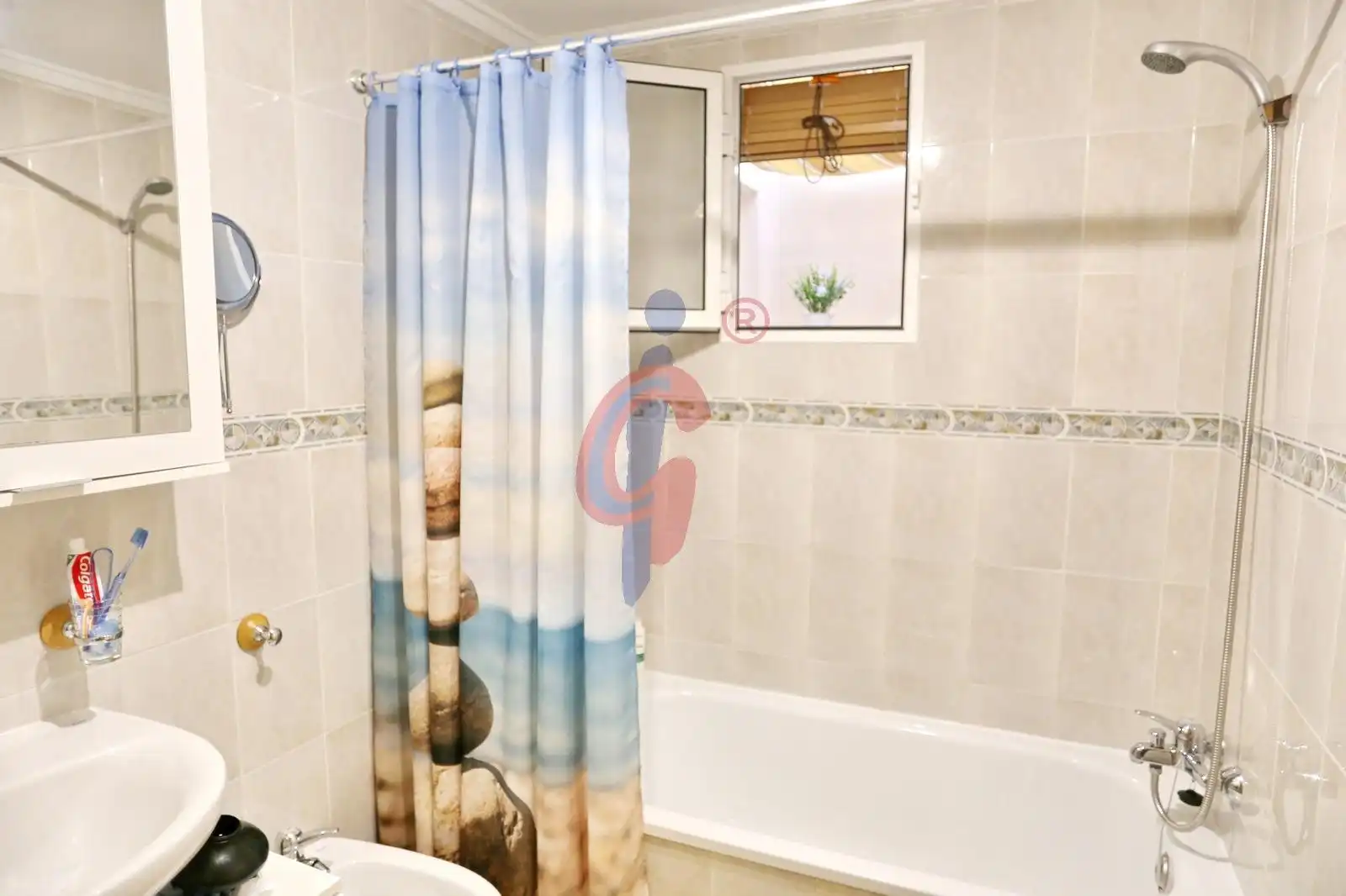 Bathroom of Flat for sale in Guardamar del Segura  with Terrace, Furnished and Community pool